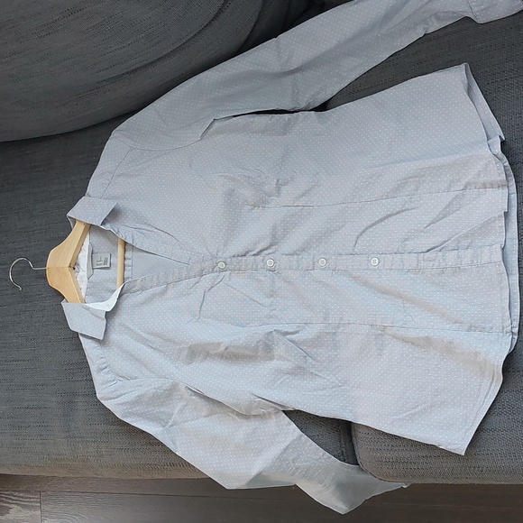 Like New H&M Women’s Long Sleeve Shirt - Picture 1 of 8